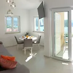 דירה Bay