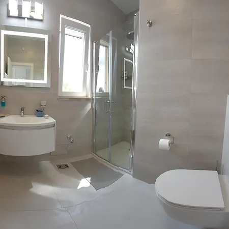 Bay Apartment