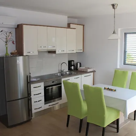 Bay Apartment